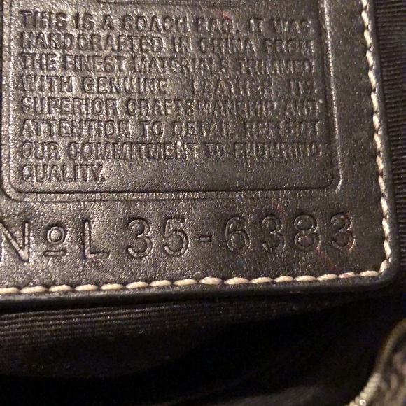 💲⚡️Coach tote L35-6383 ‼️EUC AND ROOMY AND GREAT FOR ANY OCCASIONS ‼️SALE - Picture 2 of 11